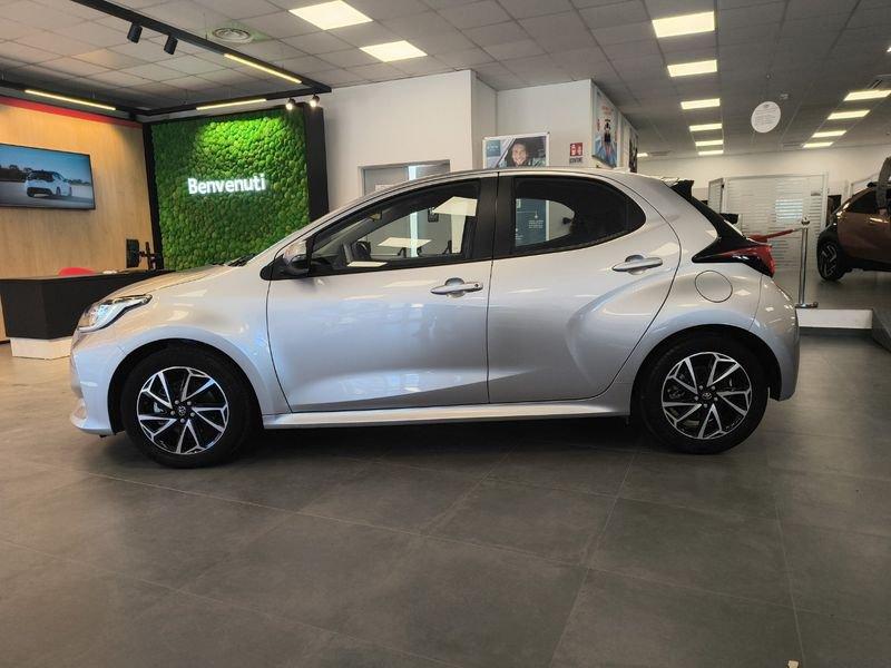 Toyota Yaris Hybrid Trend MY22