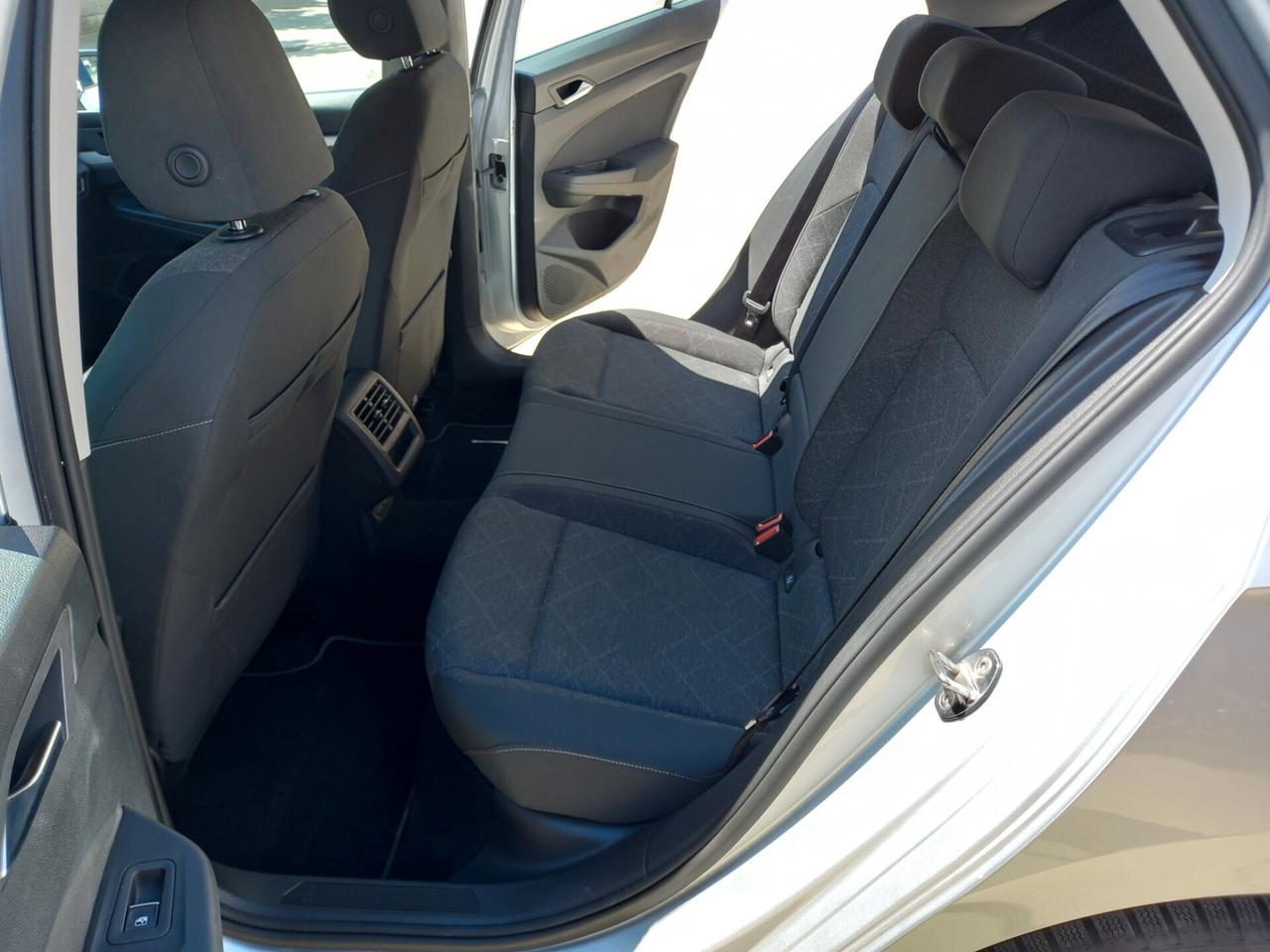 Volkswagen Golf 8 2.0 TDI 2021