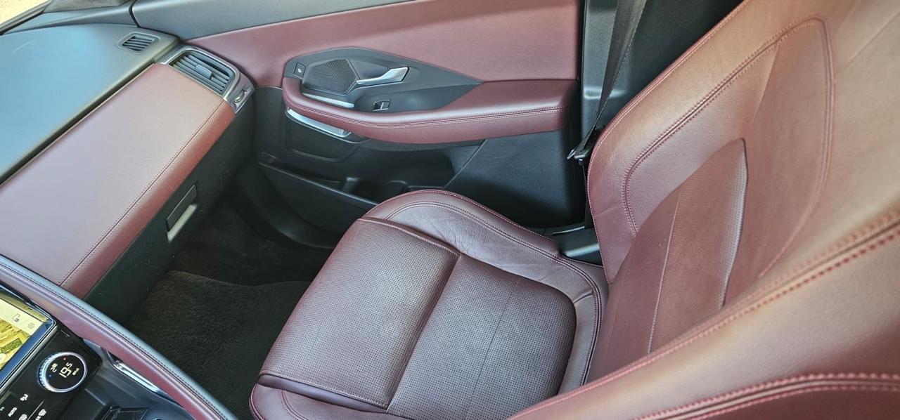 Jaguar E-Pace 2.0D I4 163 CV R-Dynamic SE