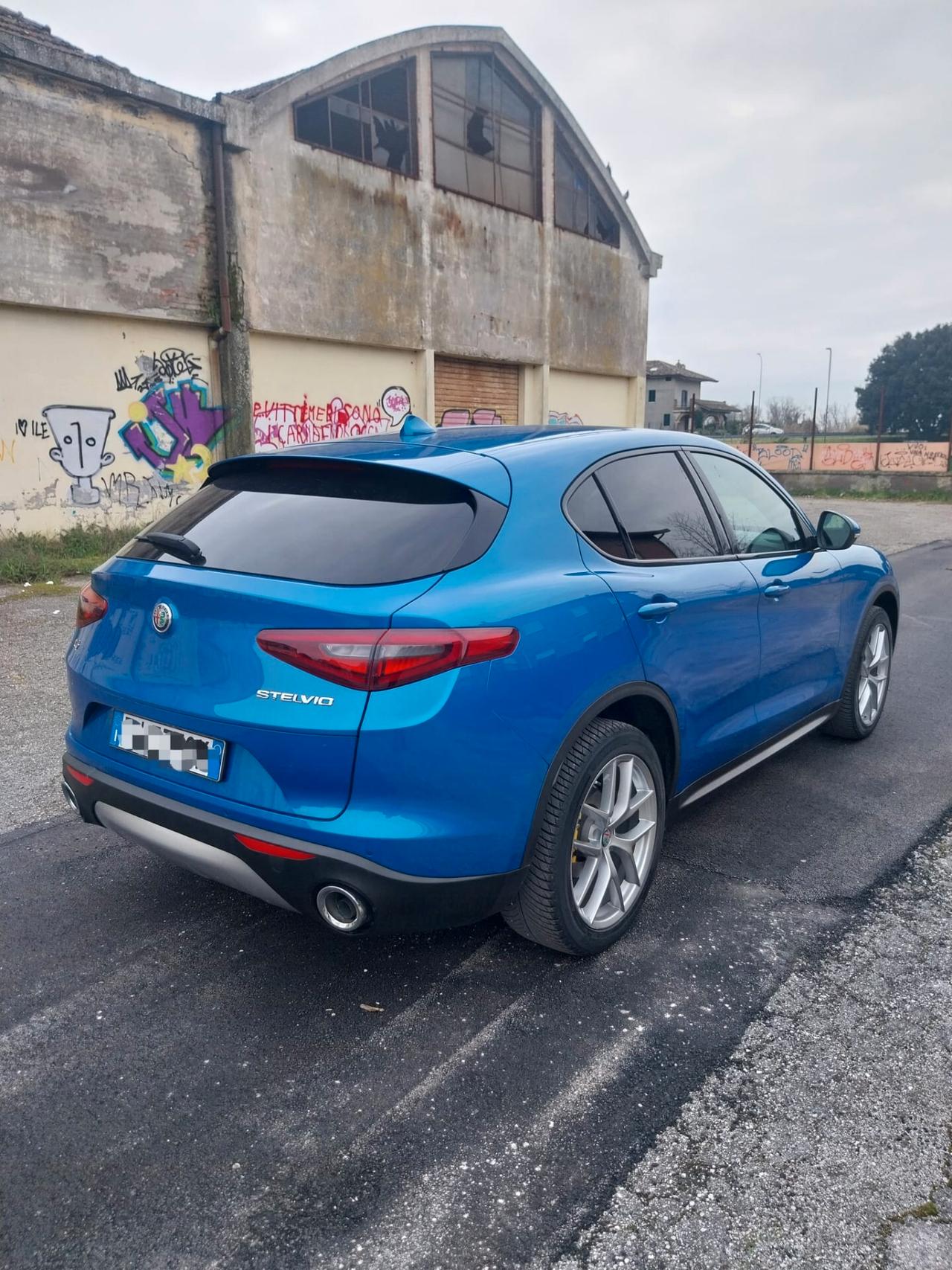Alfa Romeo Stelvio 2.2 Turbodiesel 210 CV AT8 Q4 Executive