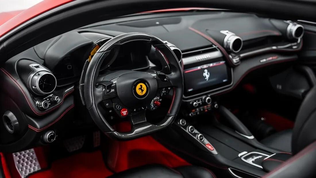 Ferrari GTC4 Lusso LEASING FULL INCLUSIVE - NOLEGGIO LUNGO TERMINE