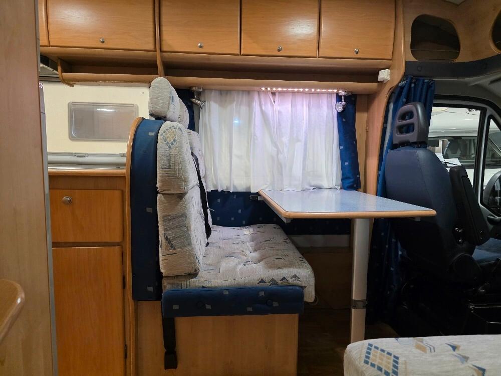 CAMPER MCLOUIS TANDY 670