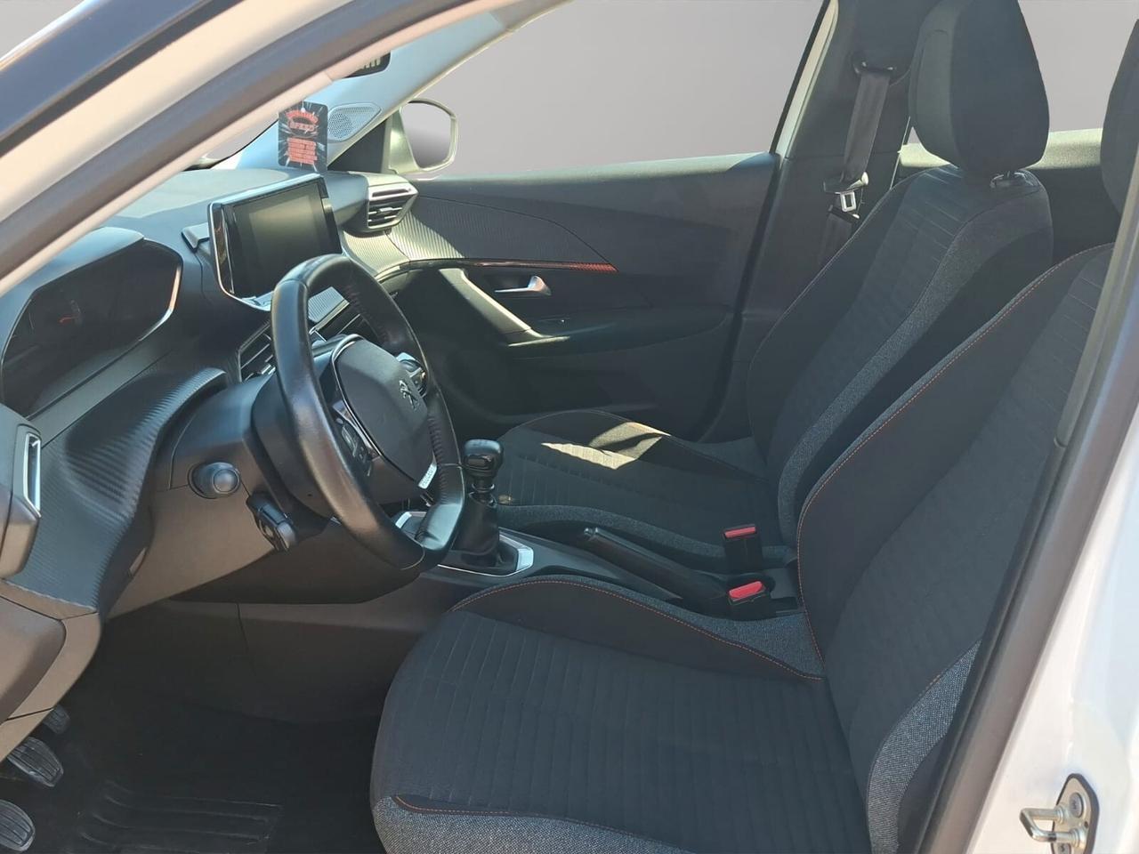 Peugeot 2008 PureTech 100 S&S Allure