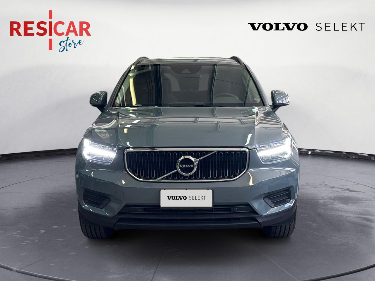 VOLVO XC40 1.5 t2 Momentum
