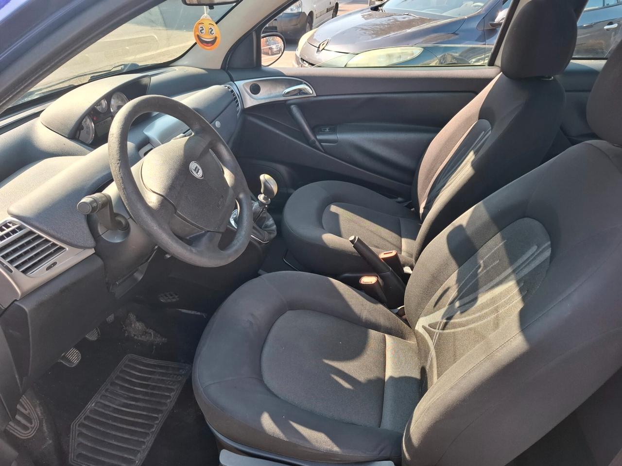 Lancia Ypsilon 1.4 Passion