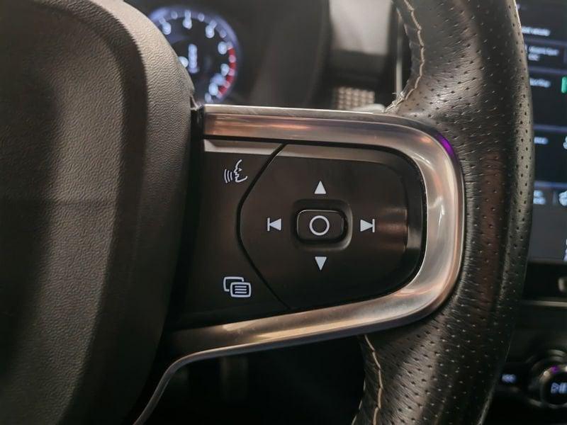 Volvo XC40 T3 Geartronic R-Design