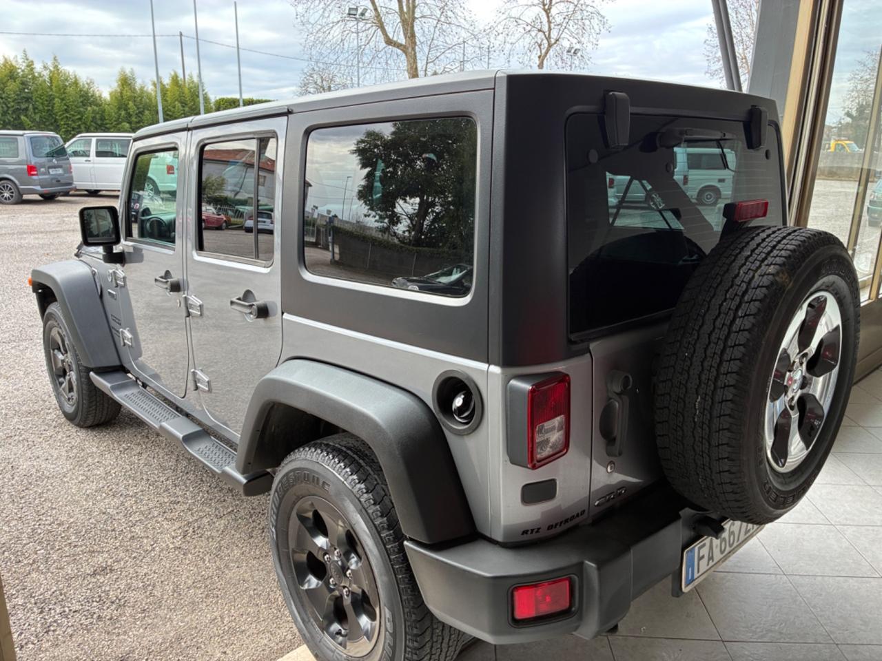 Jeep Wrangler Unlimited 2.8 CRD Sport