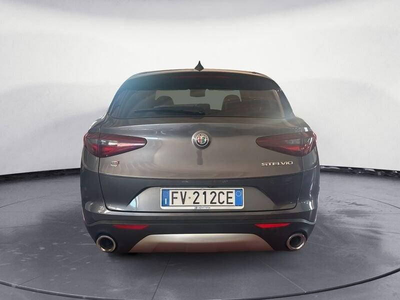 Alfa Romeo Stelvio 2.2 Turbodiesel 210 CV AT8 Q4 B-Tech