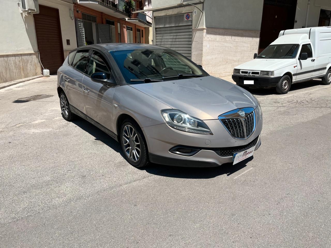 Lancia Delta 1.6 MJT DPF Oro
