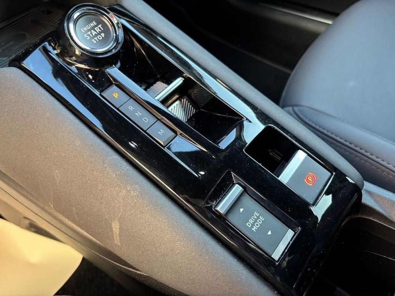 Alfa Romeo Junior 1.2 136 CV Hybrid eDCT6 Speciale FULL LED-NAVI-18"