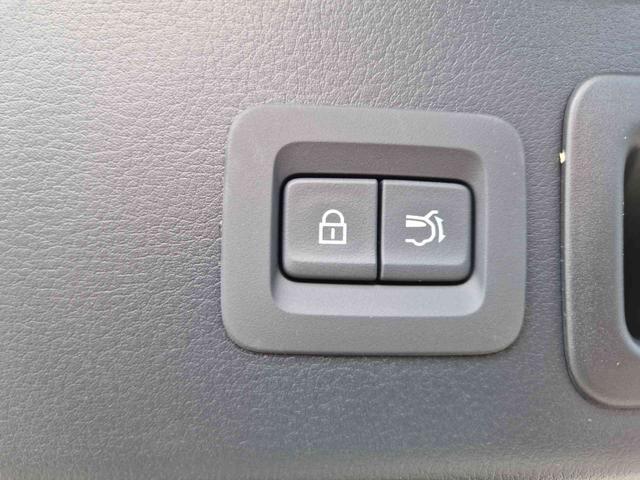 MAZDA CX-30 2.0L e-Skyactiv-G M Hybrid 2WD Homura