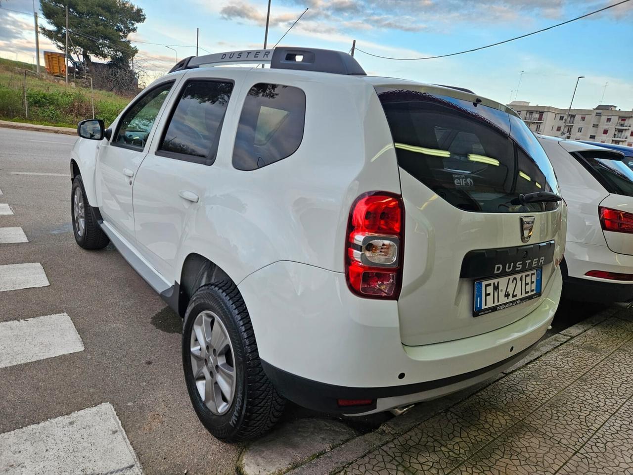 Dacia Duster 1.5 dCi 80kw 110cv FULL NAVI Retrocamera