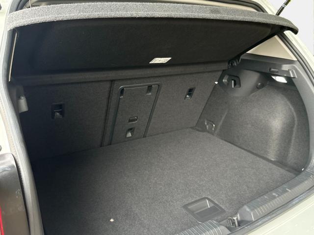 VOLKSWAGEN Golf 2.0 TDI DSG SCR