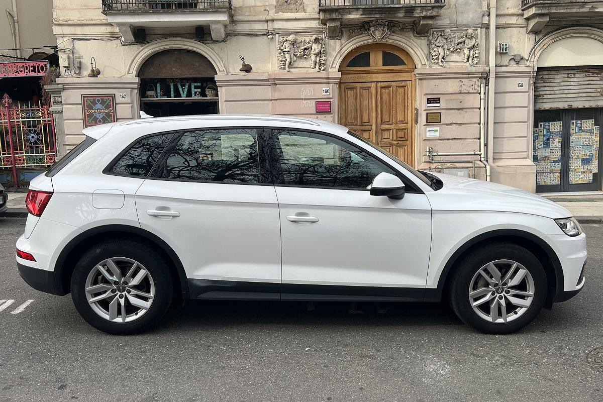 AUDI Q5 2.0 TDI 150 CV Business Sport