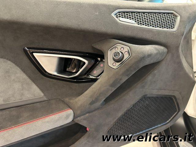 LAMBORGHINI Huracan Sterrato 5.2 V10 Coupé