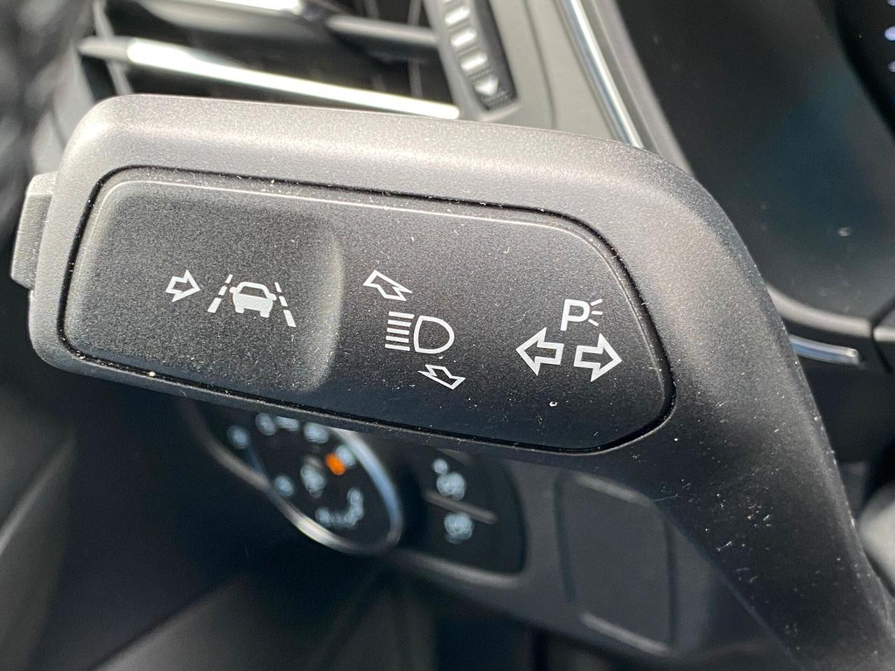 Ford Focus 1.0 EcoBoost Hybrid 125 CV Powershift SW Active