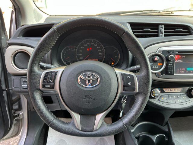 TOYOTA Yaris Neopatentati Lounge