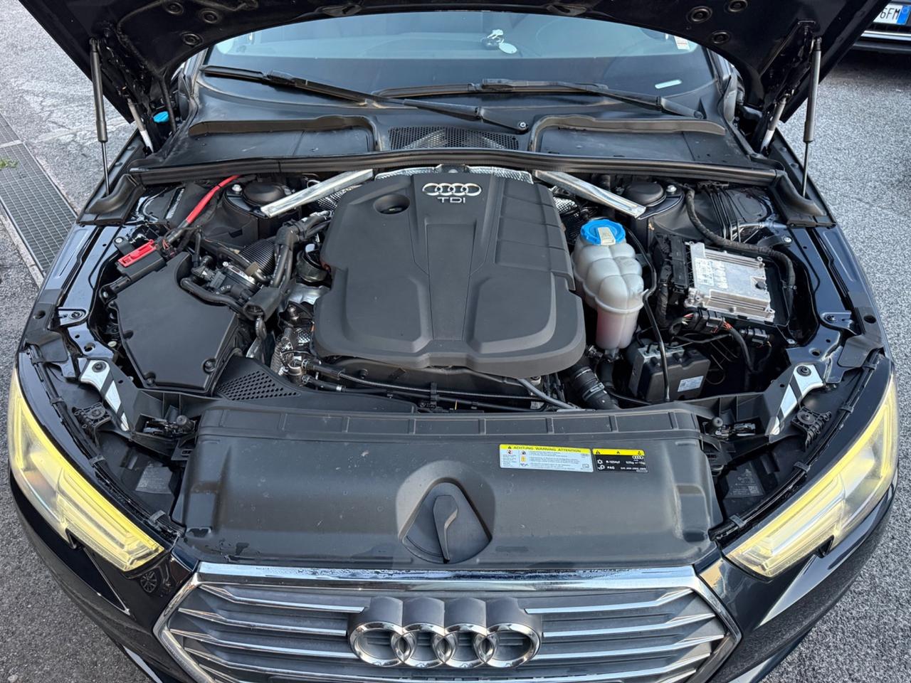 A4 Avant 2.0 TDI 150 CV S tronic- S-line-iva esposta