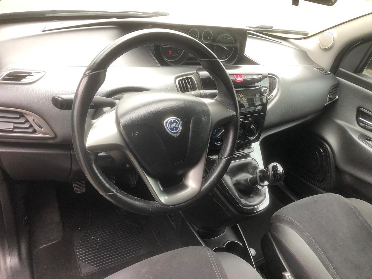 LANCIA YPSILON 1.2 BENZINA-GARANZIA 12 MESI