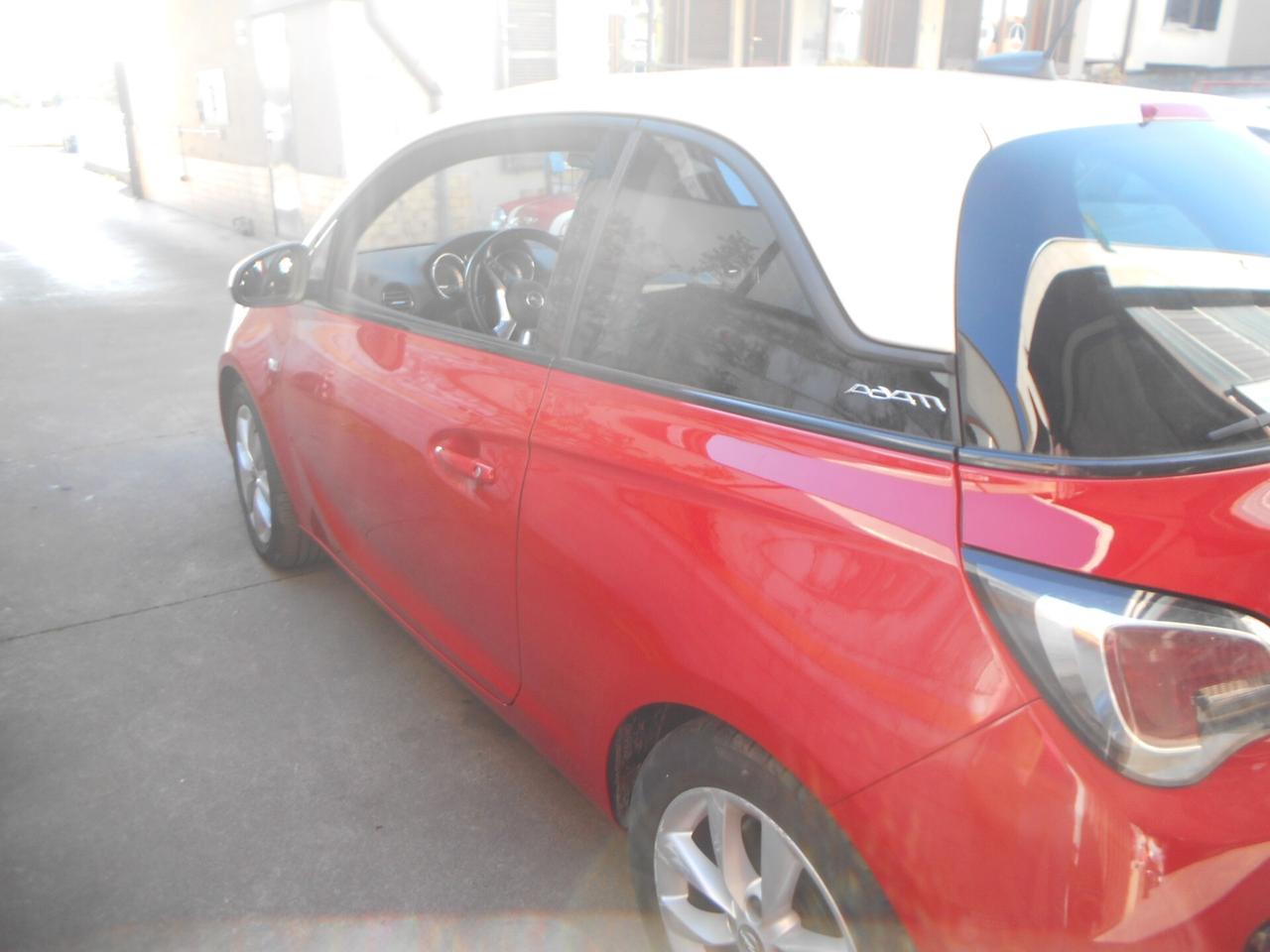 Opel Adam Rocks 1.2 70 CV