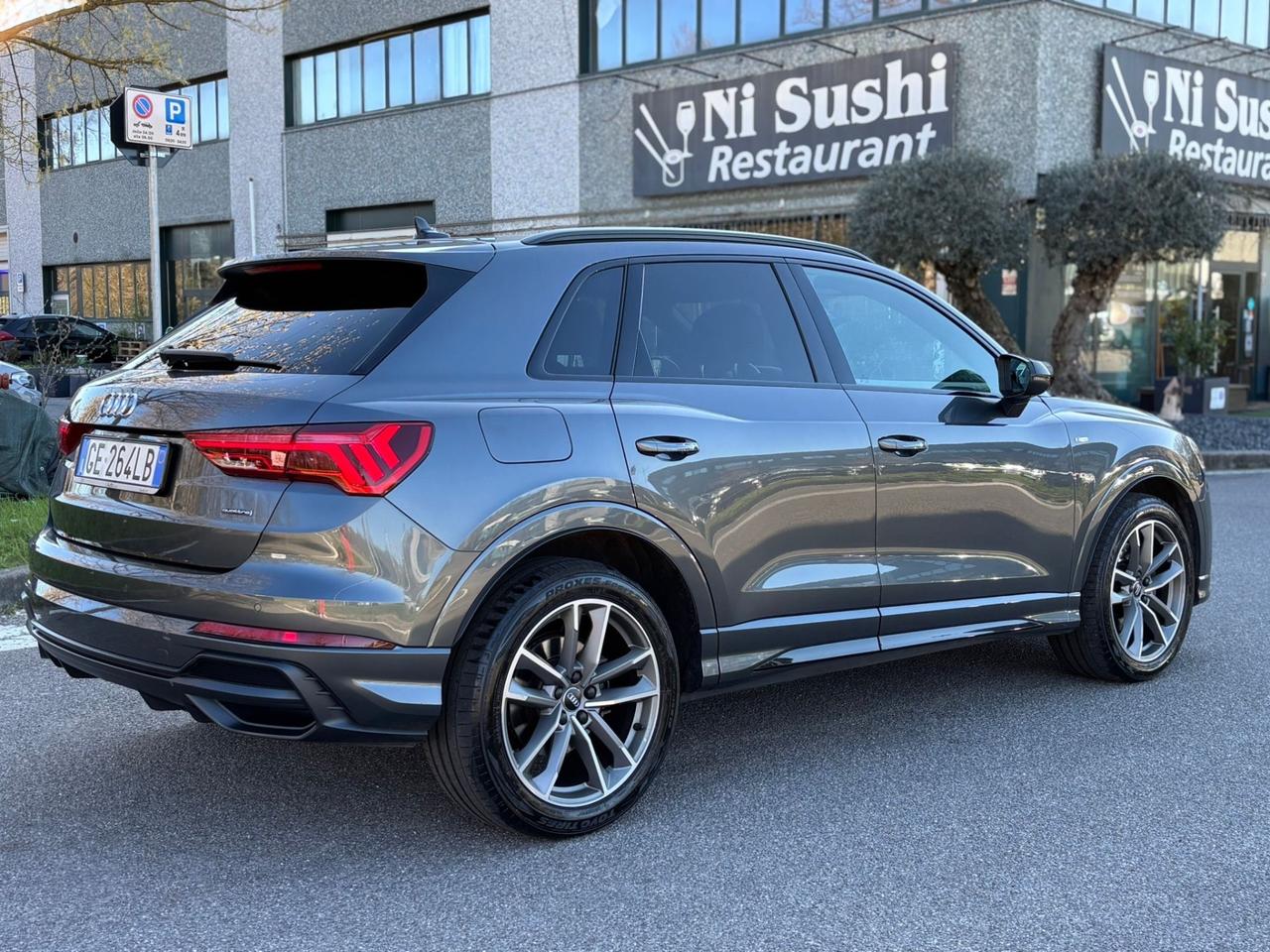 Audi Q3 40 TFSI quattro S tronic line edition