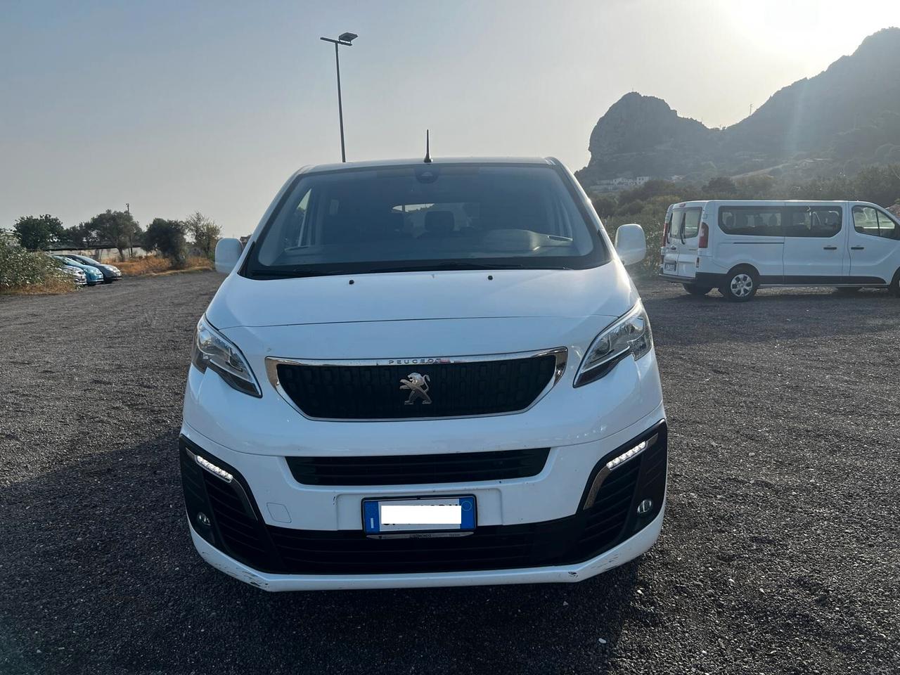 Peugeot Traveller BLUEHDI 150 S&S - BUSINESS LONG