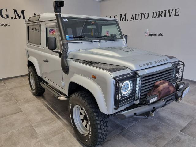 LAND ROVER Defender 90 2.4 TD4 Station Wagon E