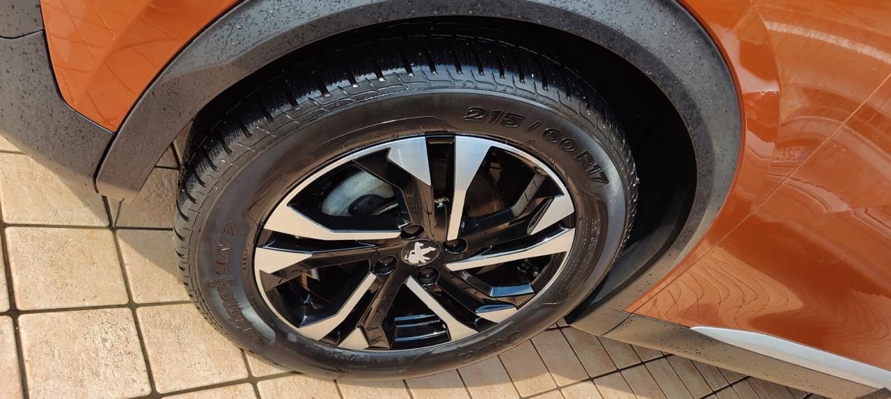 Peugeot 2008 BlueHDi 130 S&S EAT8 Allure Pack