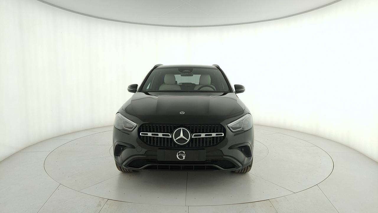 Mercedes-Benz GLA 200 d automatic