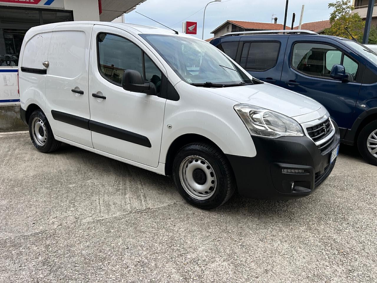 Peugeot PARTNER 1.6 HDI 3 POSTI “ COME NUOVO”