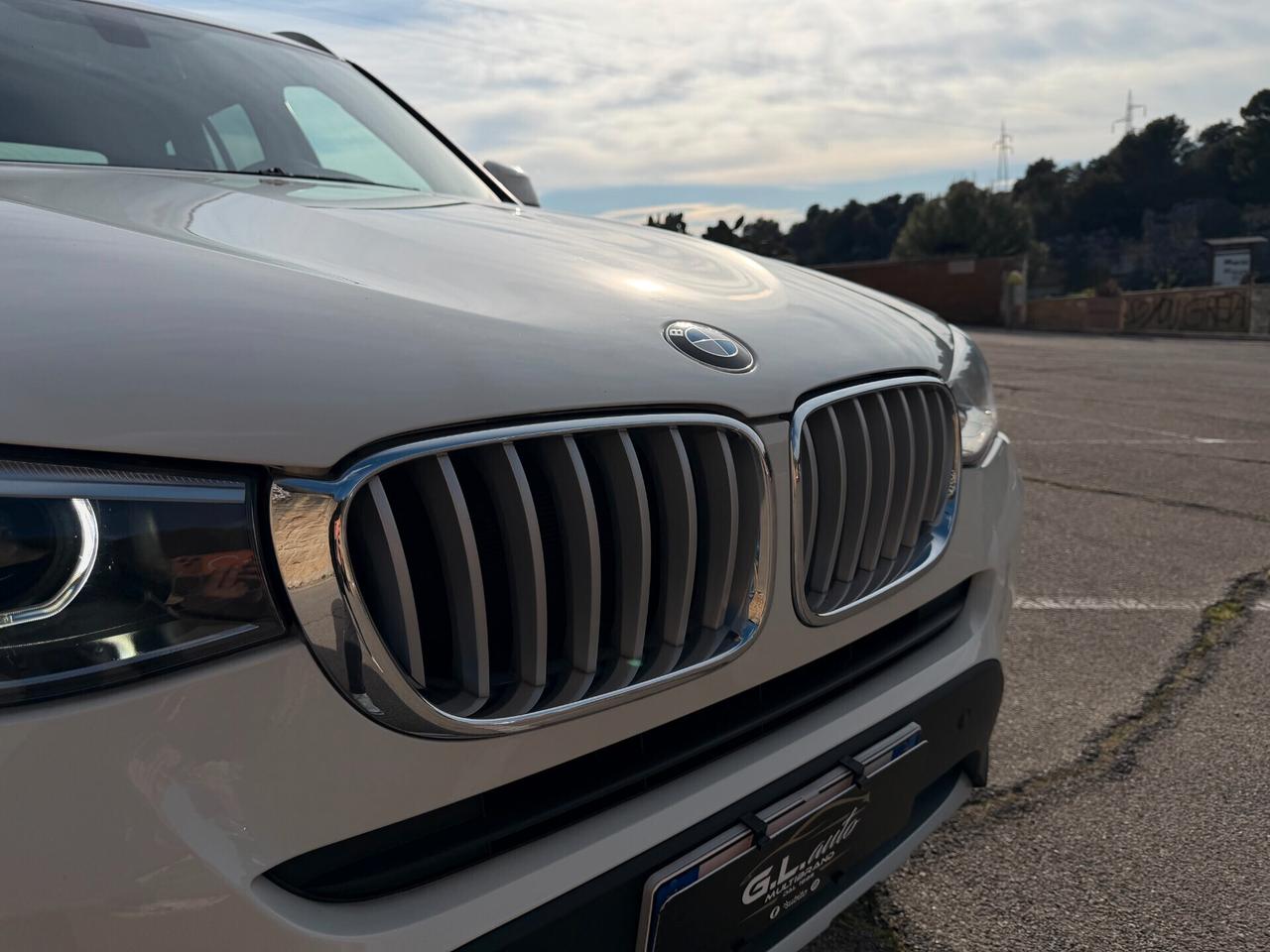 BMW X3 X-LINE/2.0 X-Drive 190CV/CERCHI 18"/PELLE/NAVI