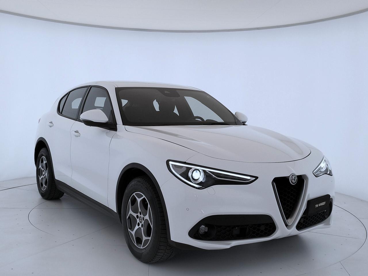 ALFA ROMEO STELVIO 2.2 t Super Business Q4 190cv auto - IVA ESPOSTA