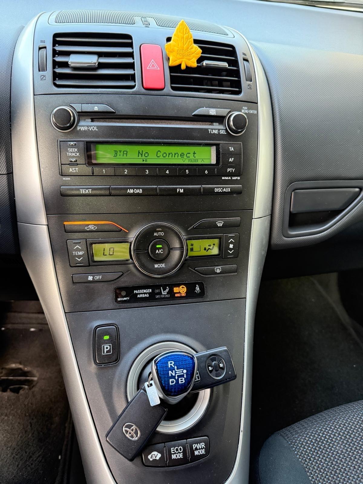 Toyota Auris 1.8 Hybrid 5 porte