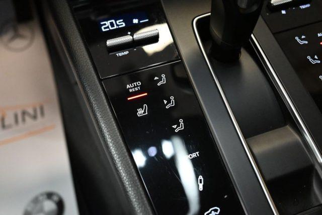 PORSCHE Macan New 2.0 PDK 265CV PCM TET.LED 21"RADAR GANCIO FULL