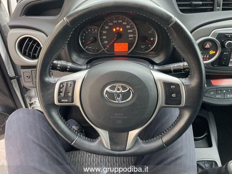 Toyota Yaris III 2011 Benzina 3p 1.0 Lounge