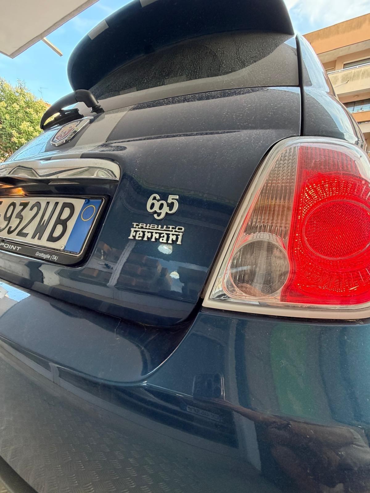 Abarth 500 1.4 Turbo T-Jet TRIBUTO FERRARI