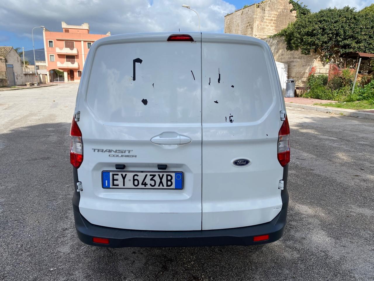 Ford Tourneo Courier 1.5 TDCI 75 CV Plus