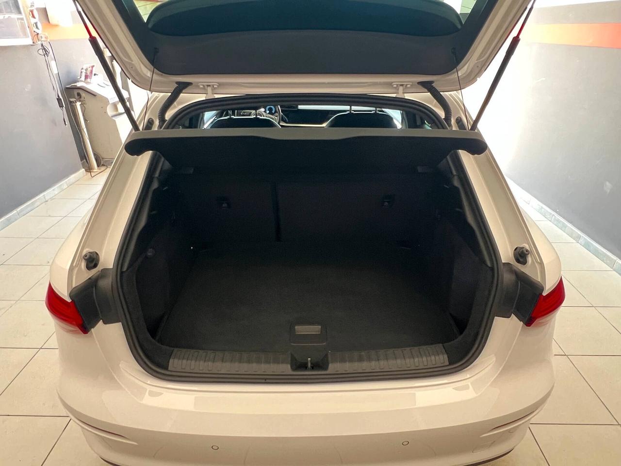 Audi A3 SPB 30 TFSI Business