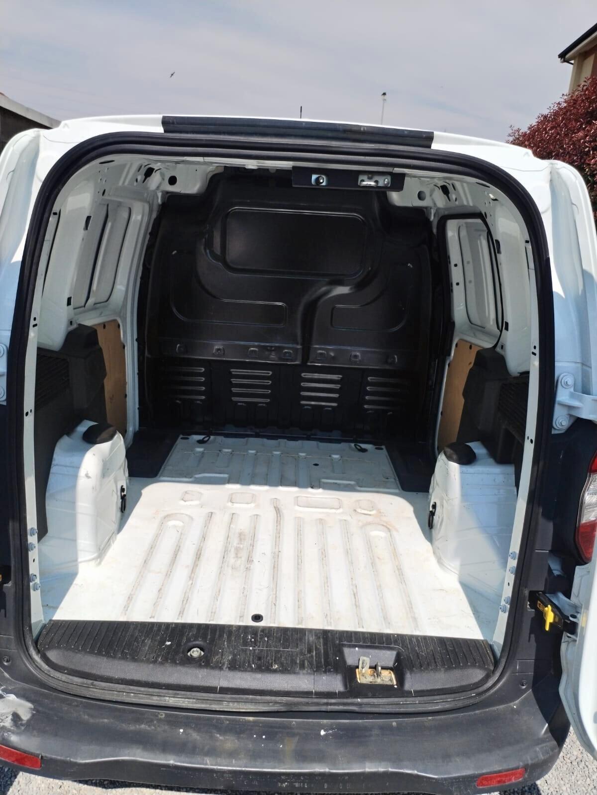 Ford Courier 1.5 TDCi 75CV Van Trend
