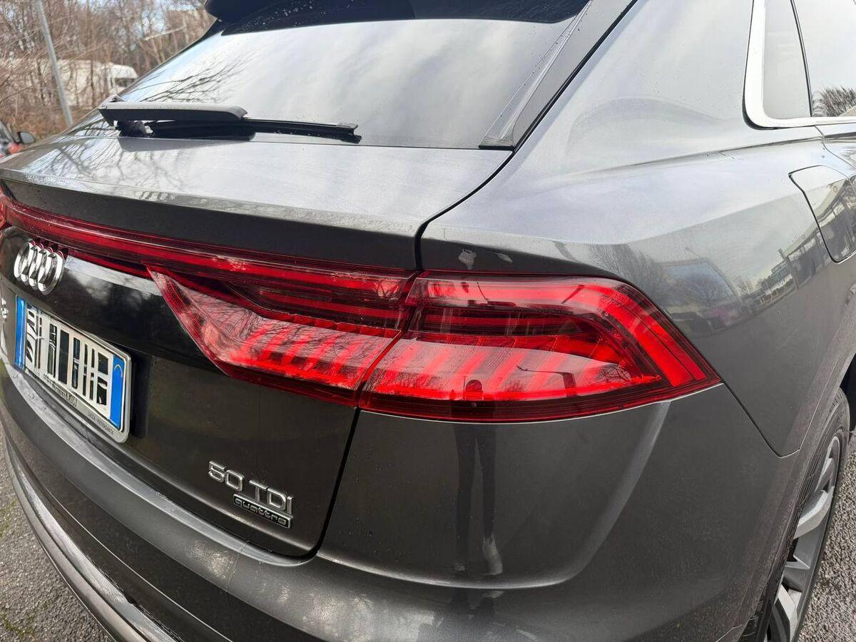 Audi Q8 50 3.0 tdi mhev quattro tiptronic