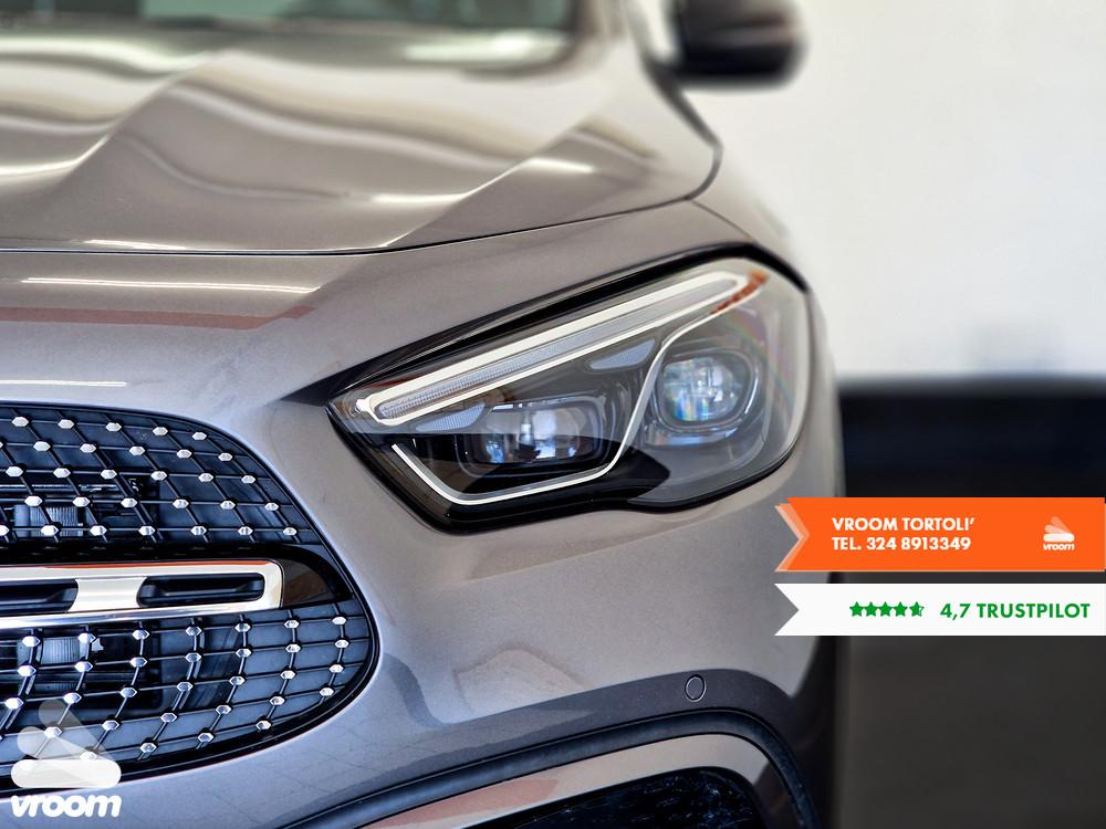 MERCEDES GLA (H247) GLA 200 d Automati...