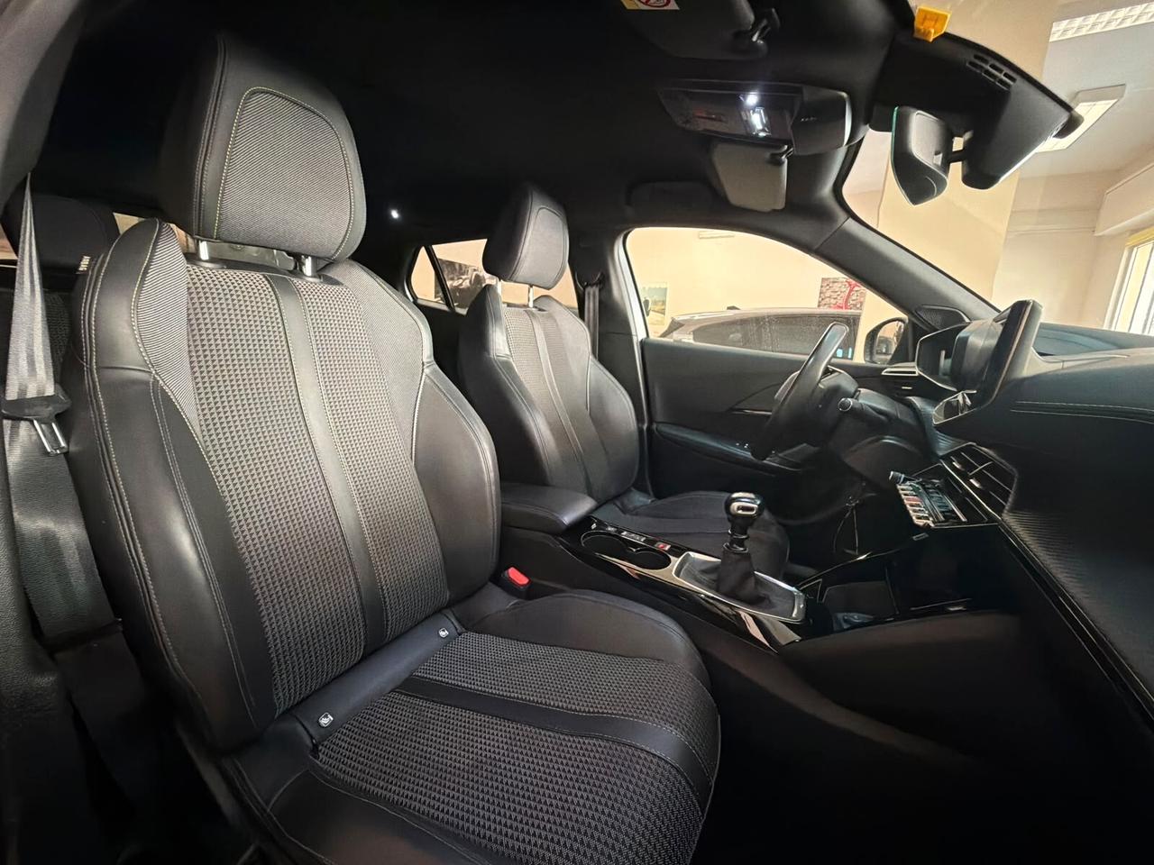 Peugeot 2008 BlueHDi 110 S&S GT