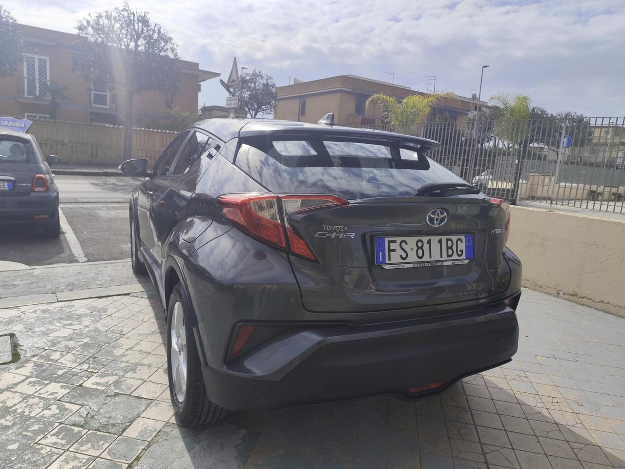 Toyota C-HR 1.8 Hybrid E-CVT Business