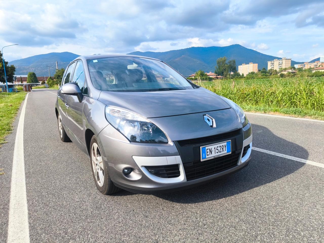 RENAULT SCENIC X-MODE 1,6 DCI- KM 90000-OK NEOPATENTATI