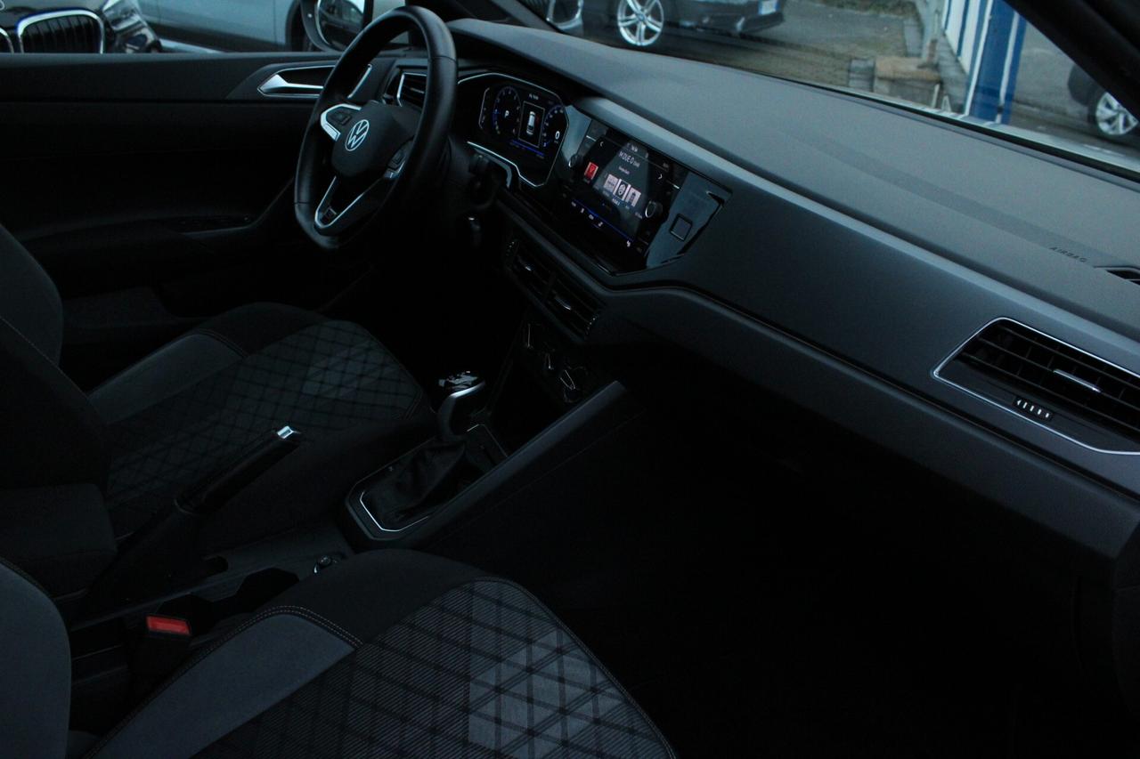 Volkswagen Taigo 1.0 TSI 110 CV DSG R-Line