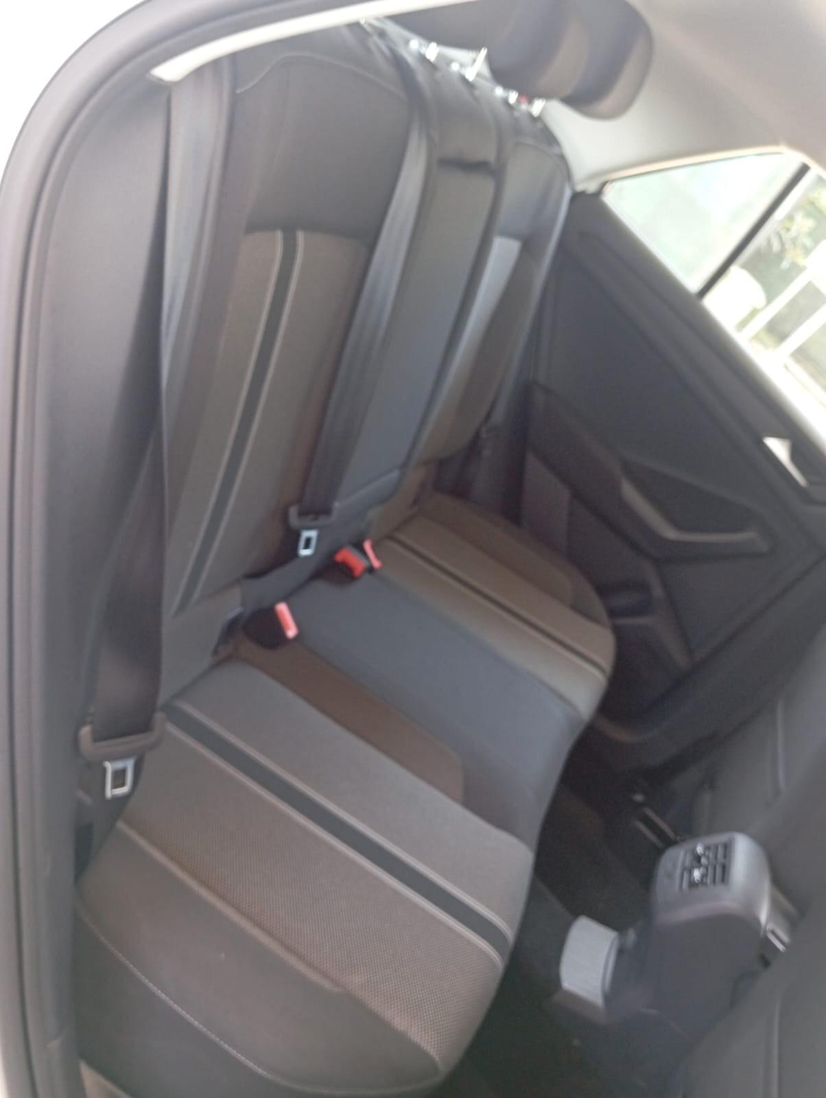 Volkswagen T-Roc 1.6 TDI SCR Business BlueMotion Technology