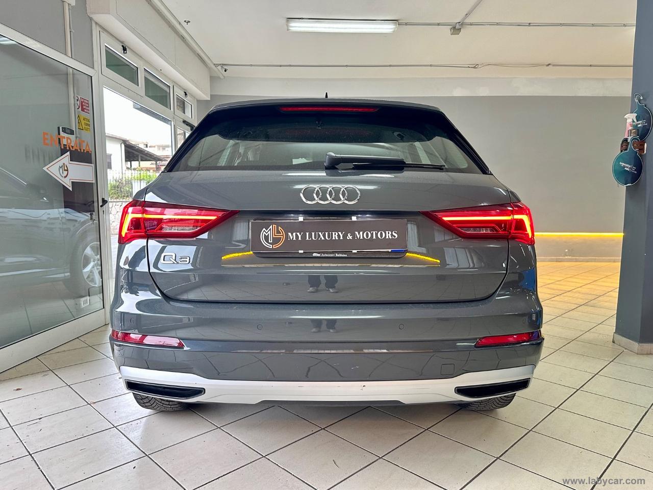 AUDI Q3 35 TDI S tronic Business Advanced