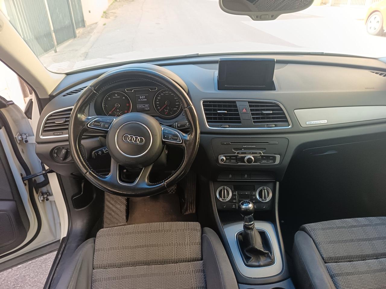 Audi Q3 2.0 TDI 140cv Business
