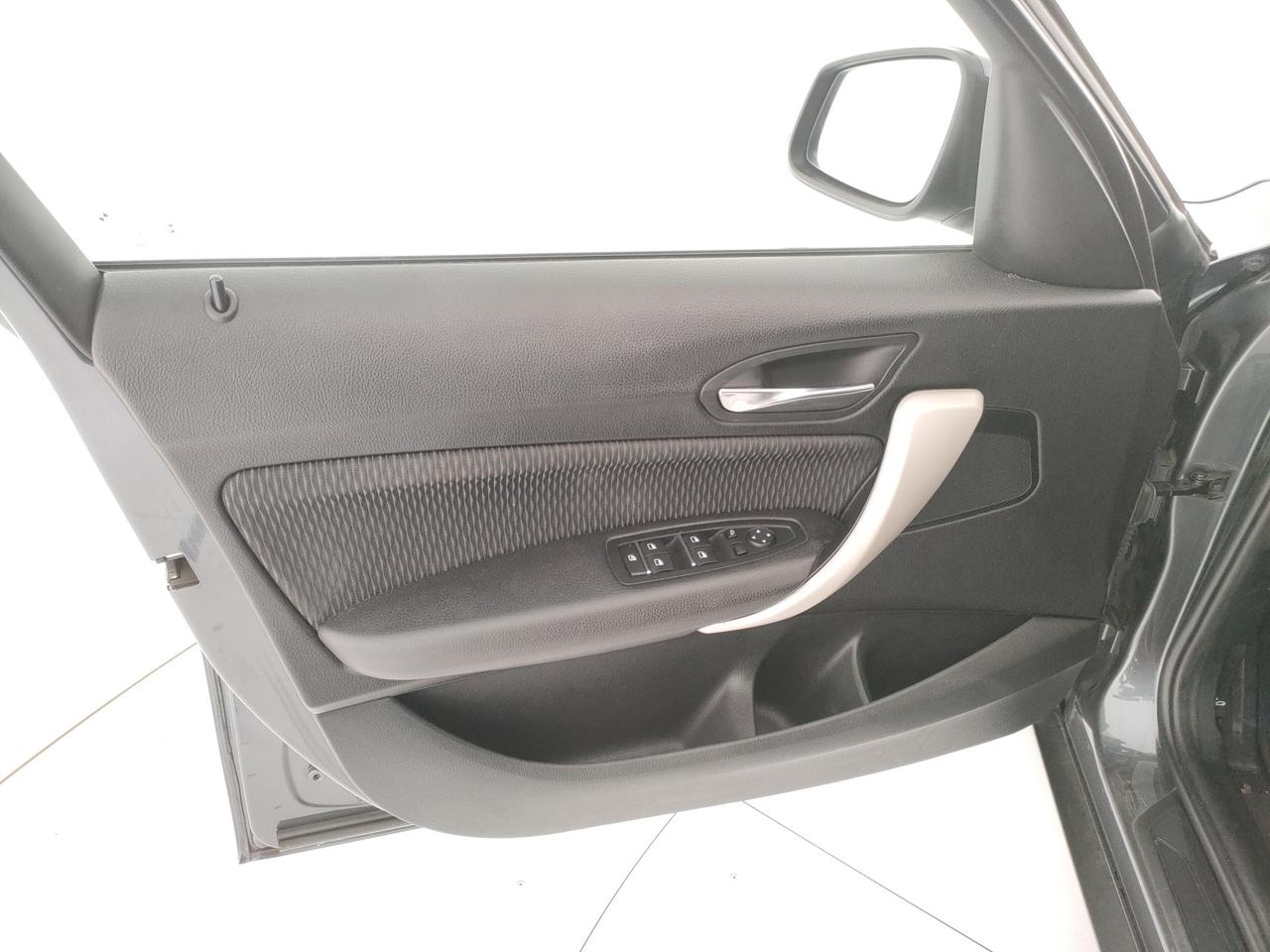 BMW 116d Business 5p