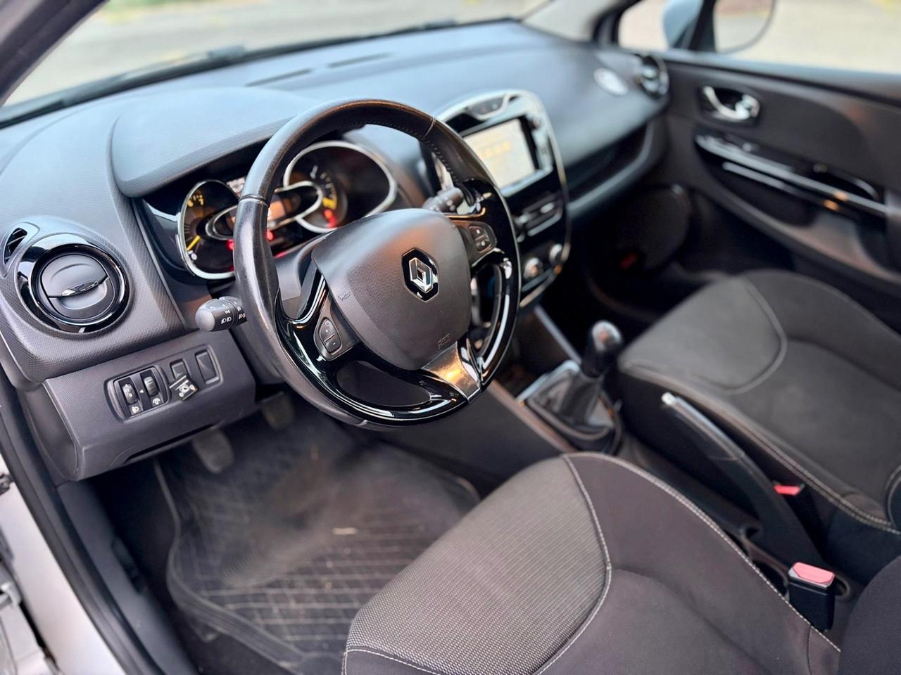 Renault Clio Sporter 1.2 75CV Live